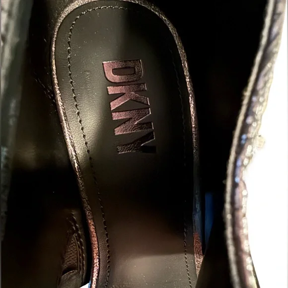 DKNY NWT Sz 9M Stunning Shimmering Leather Gunmetal Stiletto High Heels (SH061) - Picture 7 of 12